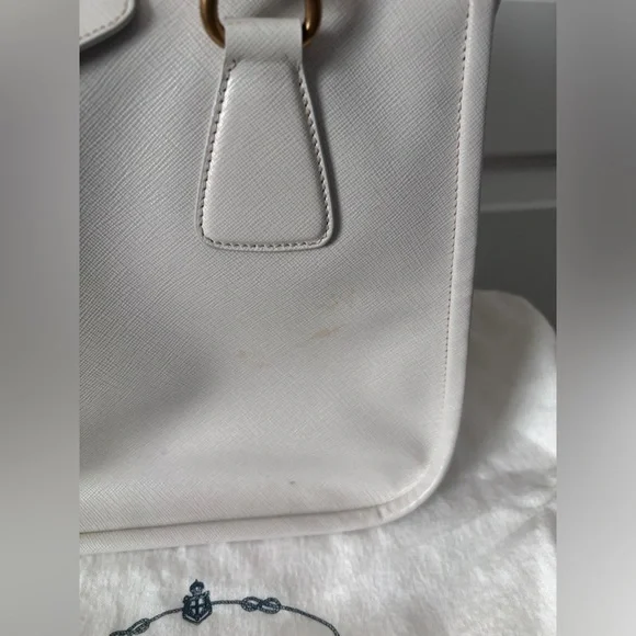 ✨ Host Pick ✨ Prada | Authentic 2012  Saffiano Lux Top Handle Tote Bag in Talco - Picture 11 of 15